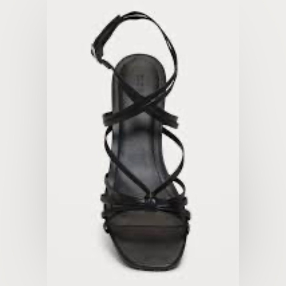 🌸𝐍𝐖𝐓-𝐎𝐋𝐃 𝐍𝐀𝐕𝐘 𝐁𝐋𝐀𝐂𝐊 𝐒𝐓𝐑𝐀𝐏𝐏𝐘 STILETTO HEELED SANDALS
